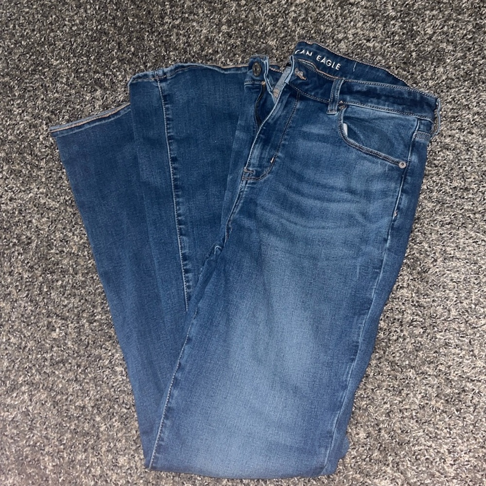 NWOT American Eagle Skinny Kick Jeans